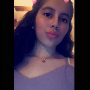 Meet your Posher, Paola